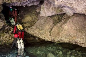 Grotta Giusti Diving - Discovery Cave -tinello ingresso